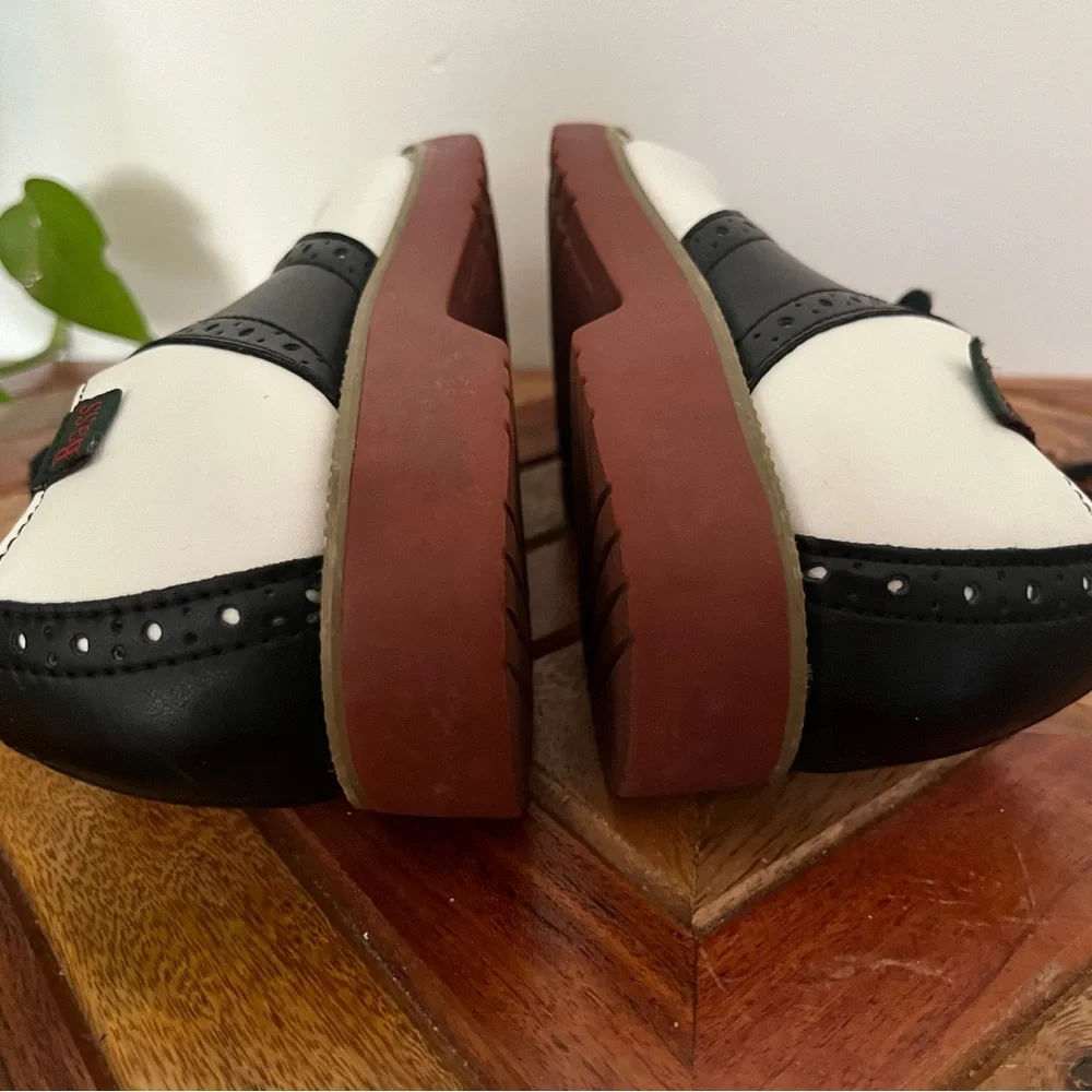 Bass Leather Oxfords